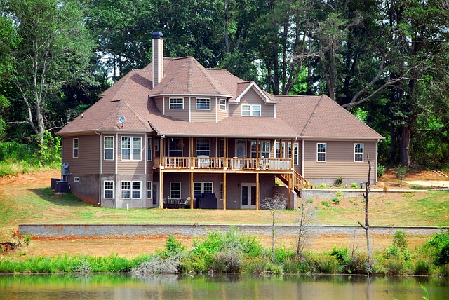 luxusní dům u jezera